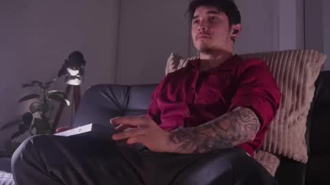 insta damn8   --------  online show from January 5, 11:41 pm