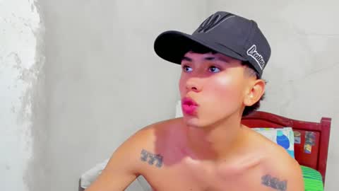 Snapshot of damien_444 chatting on September 30, 12:09 pm damien_444 online show from September 30, 12:09 pm