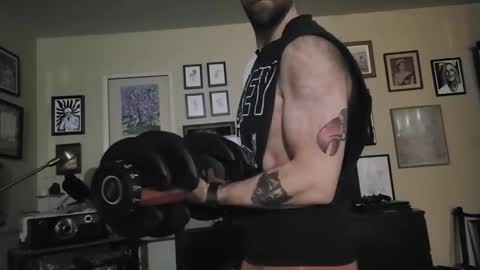 Snapshot of damien_mace chatting on February 9, 11:04 am damien_mace online show from February 9, 11:04 am