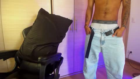 dammian_ross online show from February 4, 5:30 pm