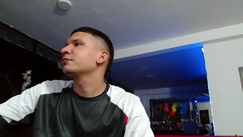 damyan_2003 online show from November 14, 3:10 am