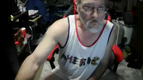 dan137111 online show from May 26, 2:46 pm