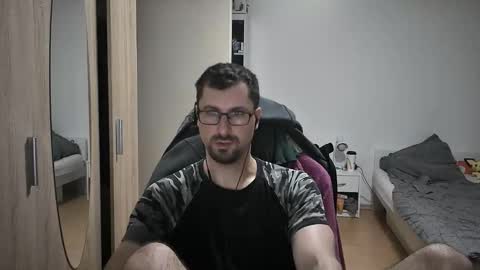 King Dan online show from May 6, 8:31 pm