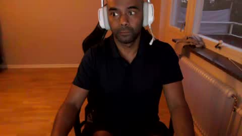 dan_the_man43 online show from June 21, 1:44 am
