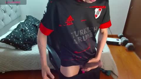 DANDY THOMAS    angeloo 666 online show from December 15, 8:50 pm