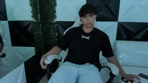 dani_cumboy online show from November 19, 2:06 pm