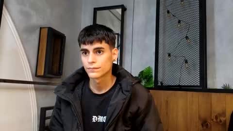 dani_mc online show from December 15, 11:51 am