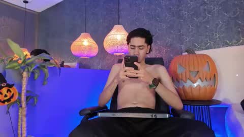 Snapshot of daniel_brawn chatting on October 20, 7:07 pm Daniel online show from October 20, 7:07 pm