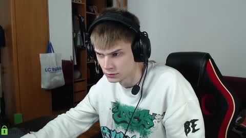 Daniel online show from December 10, 9:11 pm