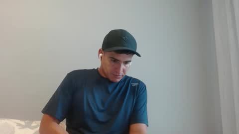 Snapshot of daniel_surfer chatting on December 23, 11:14 am Daniel  online show from December 23, 11:14 am