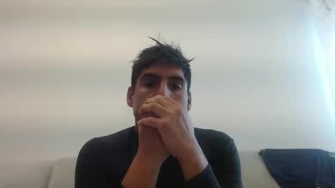 Snapshot of daniel_surfer chatting on December 12, 1:06 pm Daniel  online show from December 12, 1:06 pm