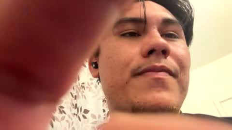 Snapshot of danny122335544 chatting on December 3, 4:13 am Danny online show from December 3, 4:13 am