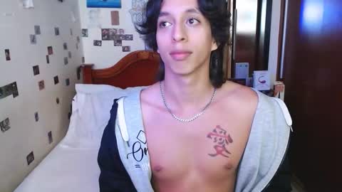 phantom555 online show from March 29, 6:19 pm