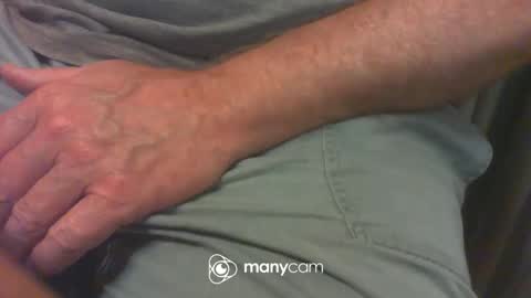 Snapshot of dansmit224 chatting on December 5, 10:23 pm Dan442 online show from December 5, 10:23 pm