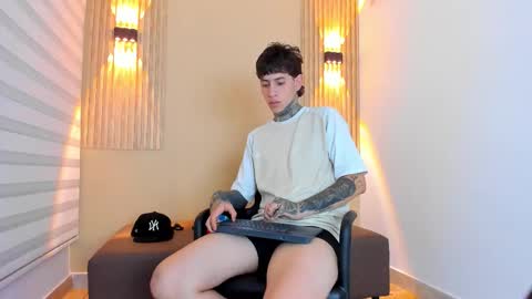 dante_armstrong online show from November 21, 4:22 am