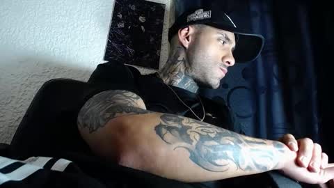 dante_d_angelo_ online show from November 6, 7:00 am