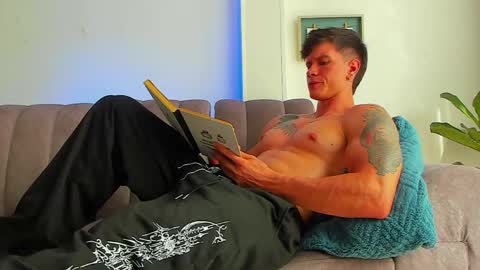 Dante online show from April 6, 7:58 pm