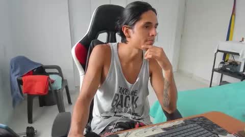 X Dante7373574 online show from November 24, 6:42 pm