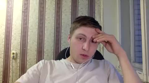 darienlarge online show from December 6, 6:59 am