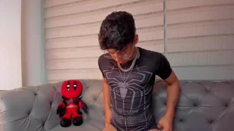 Snapshot of darkboy26_ chatting on March 12, 12:53 am Blake online show from March 12, 12:53 am