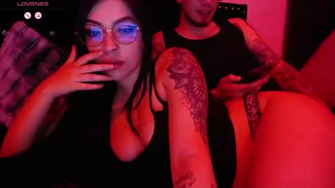 darklotus_ online show from June 28, 4:07 am