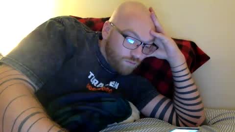 darlcomllc online show from January 28, 12:26 am