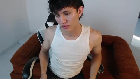 darrencolleen online show from April 8, 9:56 pm