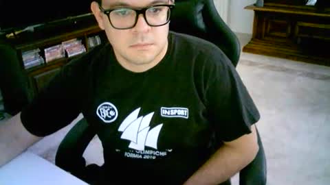 dartvader95 online show from May 29, 8:35 am