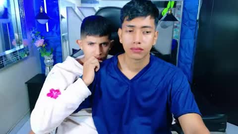 darwinandbrayan online show from January 12, 3:32 am