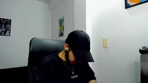 dash lowell   online show from January 12, 6:49 am