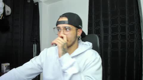 dash lowell   online show from February 15, 5:51 am