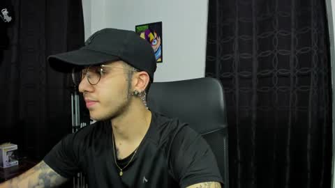 dash lowell   online show from February 8, 9:04 pm