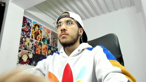 dash lowell   online show from December 14, 10:13 am