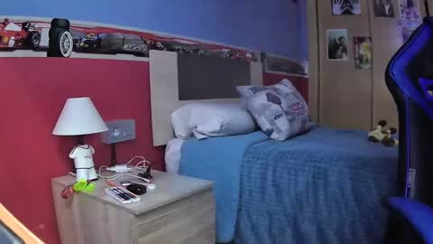 Hugo online show from December 4, 11:02 pm