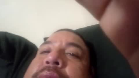 Snapshot of davidzhere222800 chatting on February 23, 10:01 am davidzhere222800 online show from February 23, 10:01 am