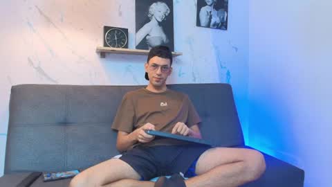 DAVISON  online show from July 28, 1:54 pm