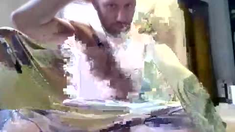 Snapshot of davoswayvo1 chatting on September 21, 8:53 pm davoswayvo1 online show from September 21, 8:53 pm