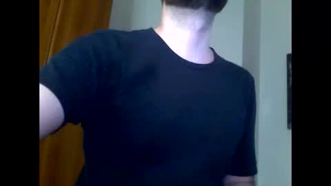 Snapshot of dcs83 chatting on October 12, 3:39 pm dcs83 online show from October 12, 3:39 pm