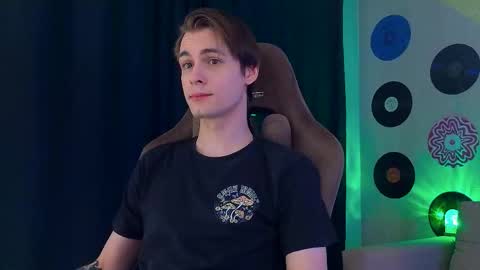 Samuel online show from March 7, 3:43 pm