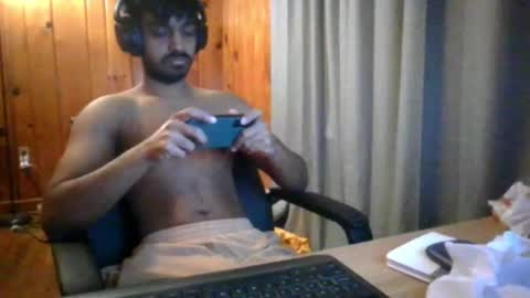 Snapshot of delta0211 chatting on March 3, 3:28 am delta0211 online show from March 3, 3:28 am