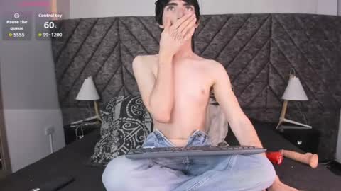   online show from June 15, 1:03 pm