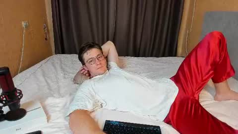Deni online show from July 7, 7:28 pm