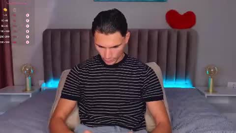 Den online show from July 25, 9:28 am