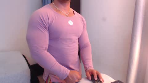 Derek online show from January 6, 11:52 pm