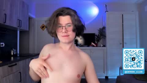 Derek online show from June 20, 3:50 pm