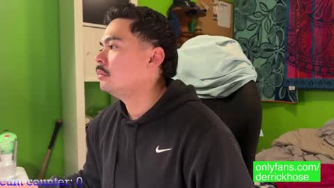 Derrick Hose online show from January 16, 1:58 am