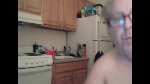 Snapshot of derrickkearley2055 chatting on October 27, 2:03 am derrickkearley2055 online show from October 27, 2:03 am