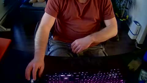 desdisdes online show from March 2, 9:55 pm