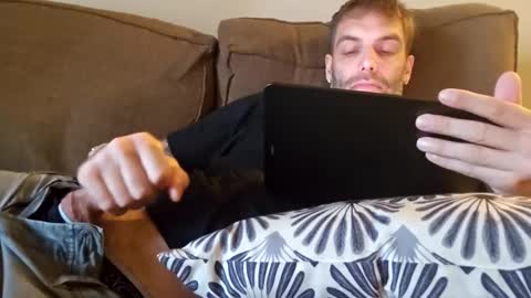 Tall and Handsome online show from December 5, 7:29 pm