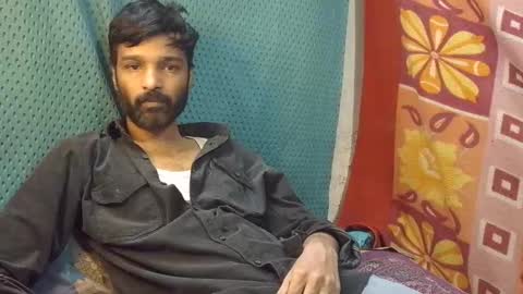 desi_boy799417 online show from March 13, 9:06 am